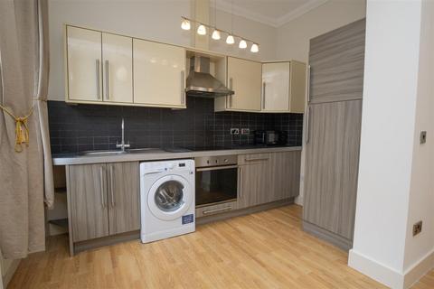 undefined, Brighton Road, Purley