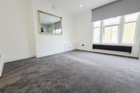 2 bedroom flat to rent, Marlborough Road,