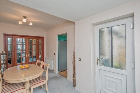 19 Low Ash Crescent, Shipley, BD18 1JB
