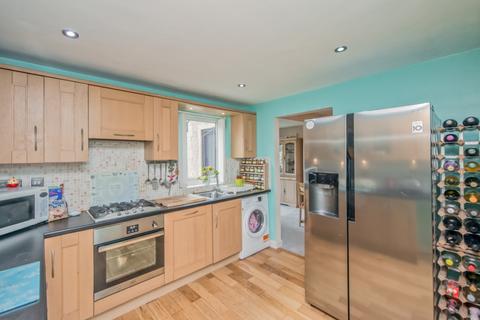 19 Low Ash Crescent, Shipley, BD18 1JB