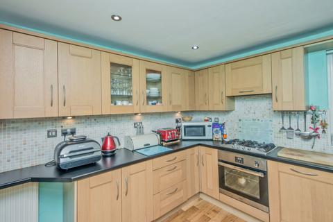 19 Low Ash Crescent, Shipley, BD18 1JB