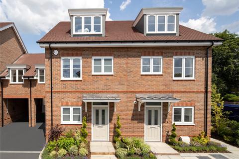 4 bedroom semi-detached house for sale, Langley Road, Staines-upon-Thames, Surrey