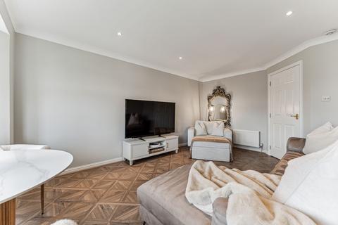 3 bedroom apartment for sale, Priorwood Court, Flat 3/1, Anniesland, Glasgow, G13 1GE