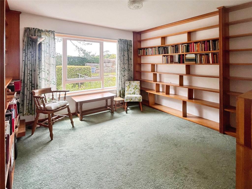 Bedroom 4/Study