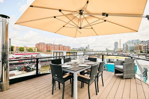 4 bedroom houseboat for sale, St Mary’s Wandsworth Pier, Battersea, SW11