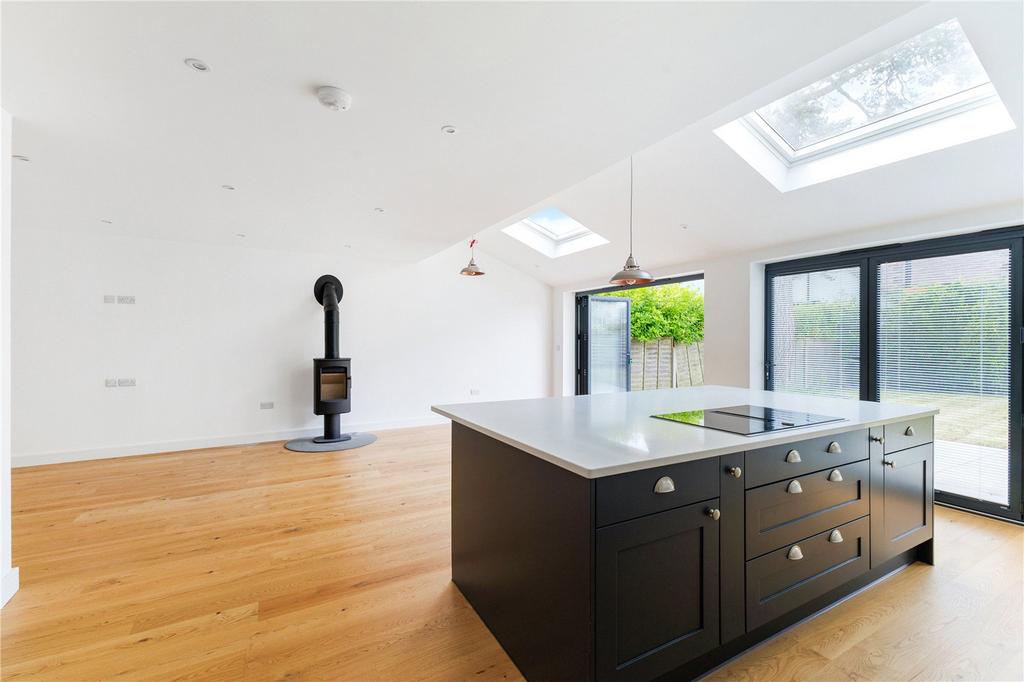 Sitting Room/Kitchen