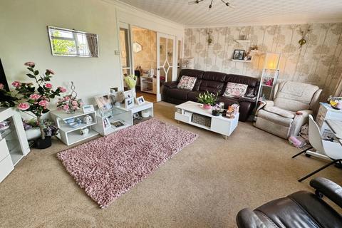 3 bedroom detached bungalow for sale, Vicar Street, Telford TF2
