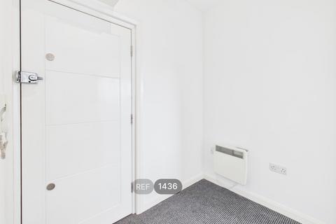 1 bedroom apartment to rent, Centre Court, Paragon Street, HU1 3PW