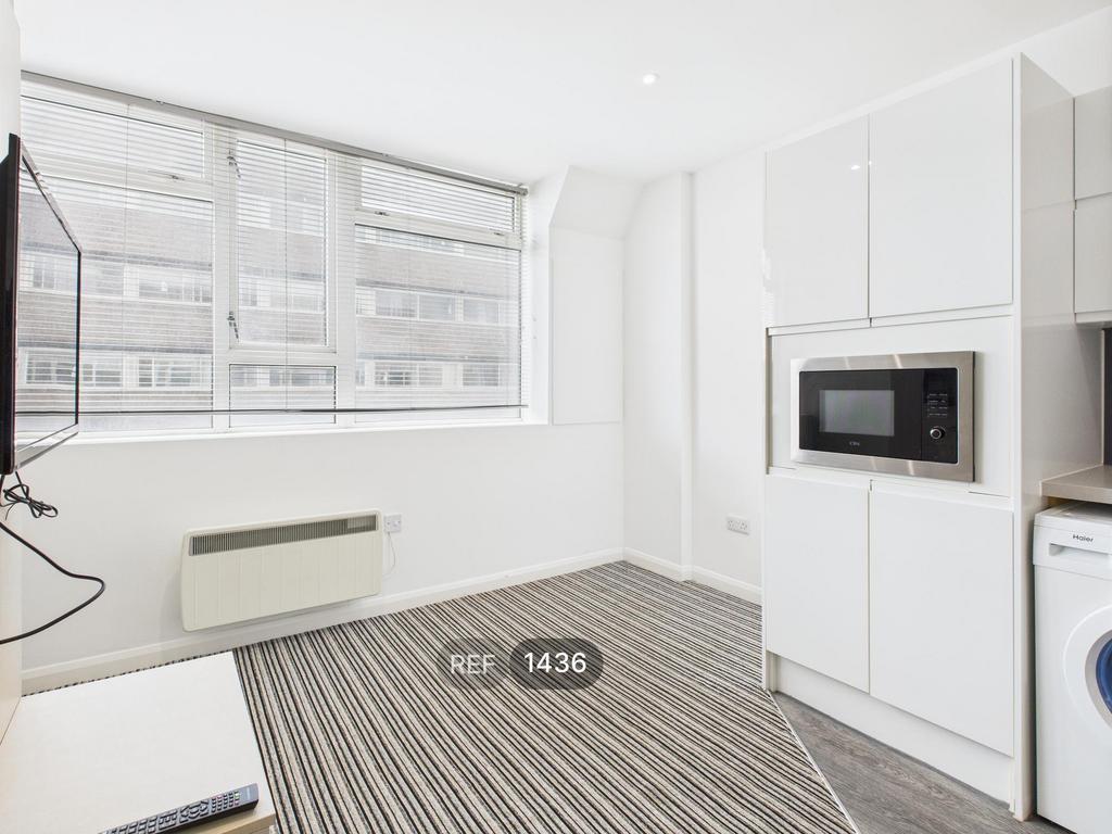 Kitchen / Living area