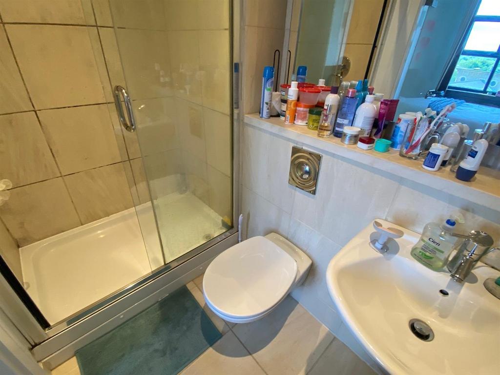 Ensuite.jpg