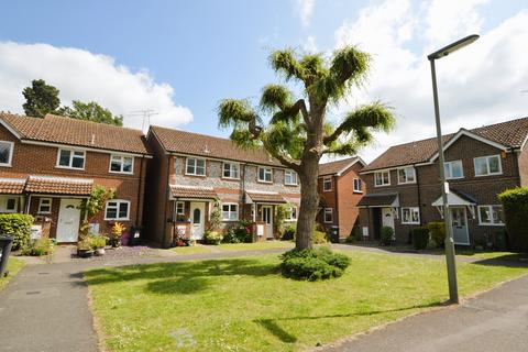 3 bedroom end of terrace house for sale, Kemp Court, Bagshot