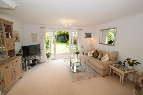 3 bedroom end of terrace house for sale, Kemp Court, Bagshot