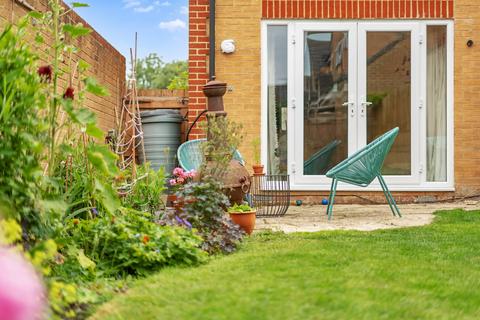 2 bedroom semi-detached house for sale, Harding Close, Faringdon, Oxfordshire, SN7