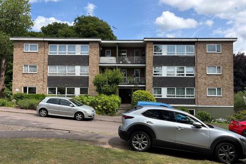3 bedroom flat for sale, 4 Dunsmore, The Hoe, Watford, Hertfordshire, WD19 5AU
