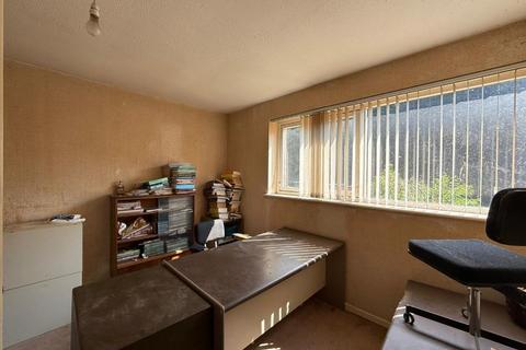 3 bedroom flat for sale, 4 Dunsmore, The Hoe, Watford, Hertfordshire, WD19 5AU