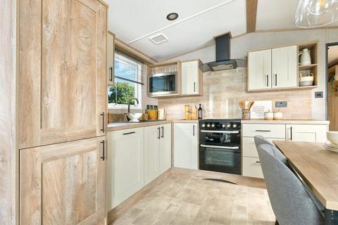 2 bedroom bungalow for sale, Beverley Caravan, Plot 98, Grantown On Spey Holiday Park, Seafield Avenue, Grantown-on-Spey, Highland, PH26