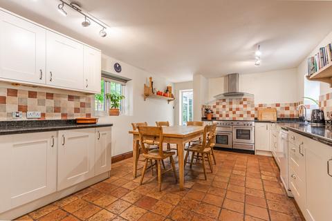 6 bedroom detached house for sale, Chain Free in Wendling