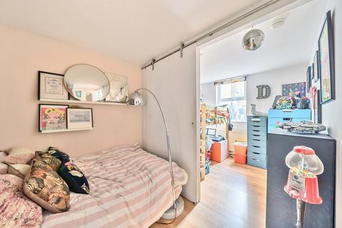 19a Tivoli Road, London, N8 8RE