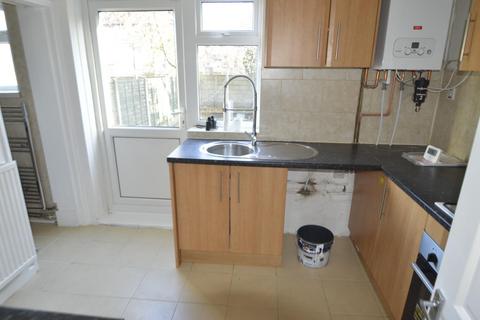 2 bedroom terraced house to rent, Harrison Road, Dagenham