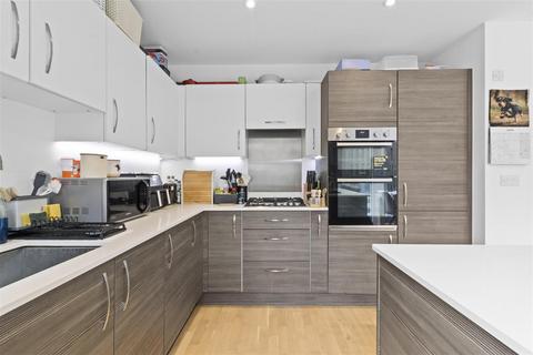 4 bedroom semi-detached house for sale, Grays Crescent, Newhaven