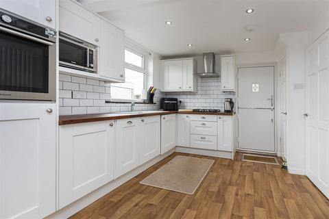 3 bedroom semi-detached house for sale, Wyverne Road, Huddersfield HD7
