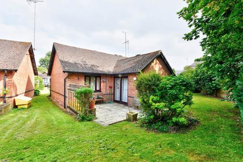 2 bedroom retirement property for sale, Sherwood Gardens, Henley-On-Thames