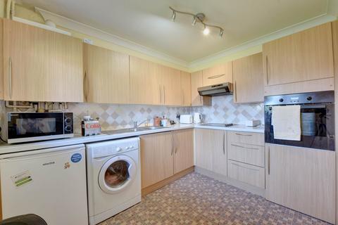 2 bedroom retirement property for sale, Sherwood Gardens, Henley-On-Thames