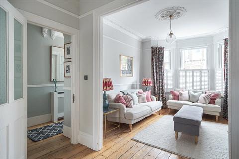 Ballater Road, London, SW2