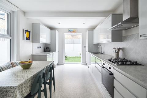 4 bedroom terraced house for sale, Ballater Road, London, SW2
