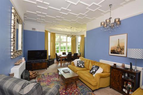 1 bedroom flat for sale, PLAYSTREET LANE, RYDE