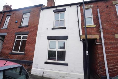 3 bedroom terraced house to rent, Helmton Road, Woodseats , Sheffield, S8 8QJ