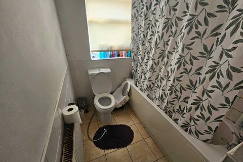 undefined, South Roundhay, Birmingham