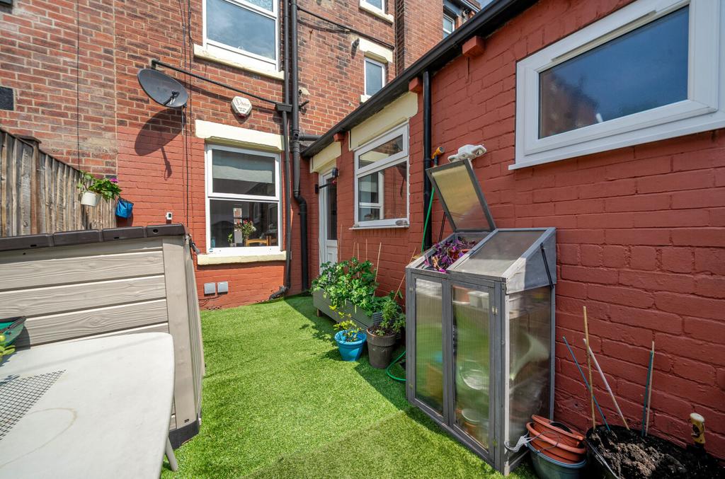 Rear Courtyard