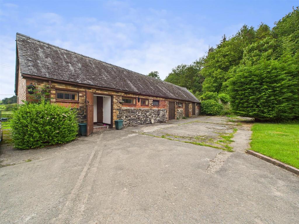 Stables annexe