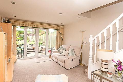 2 bedroom cottage to rent, Brentwood Road, Brentwood