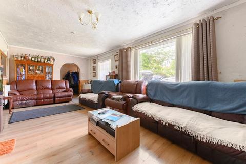 undefined, Sandy Lane, Belton