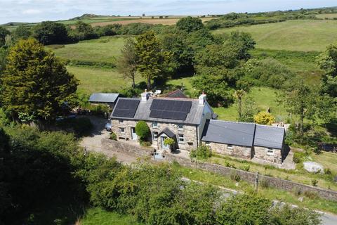 4 bedroom cottage for sale, The Old Farmhouse, Panteg, Manorowen