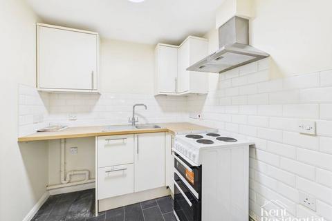 1 bedroom flat to rent, Holborn Lane, Chatham, ME4
