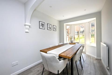 46 Beechfield Close, Stone Cross, Pevensey, BN24 5FH