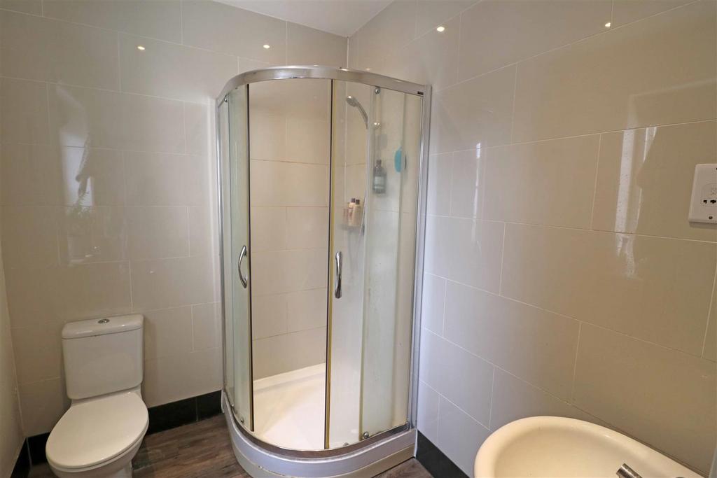 En-suite pic.jpg