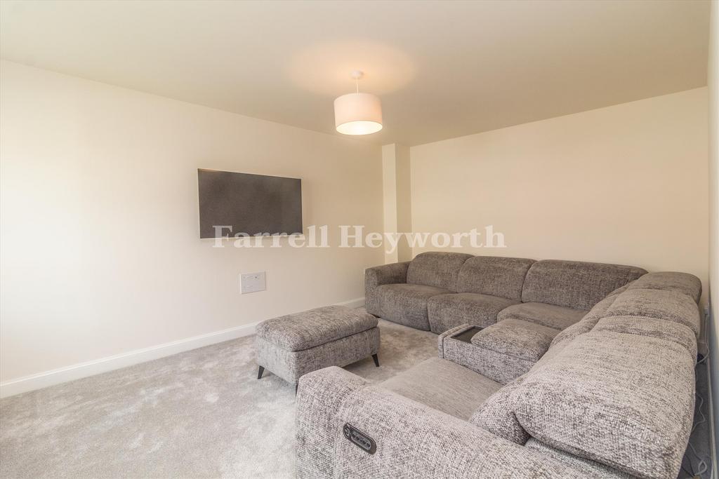 Lounge image 2