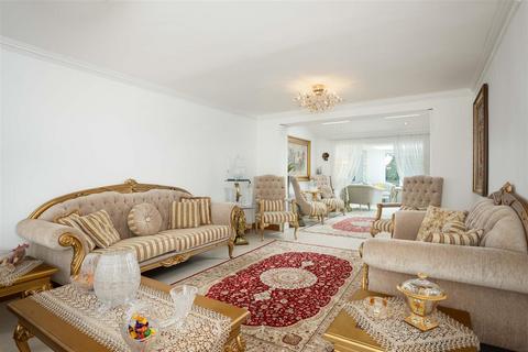 5 bedroom semi-detached house for sale, Farrar Lane, Leeds LS16