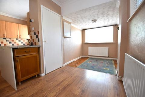 3 bedroom semi-detached house for sale, South Avenue, Hullbridge, Hockley