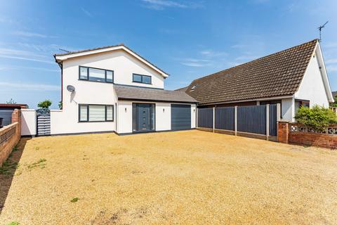 4 bedroom detached house for sale, Bure Close, Great Yarmouth