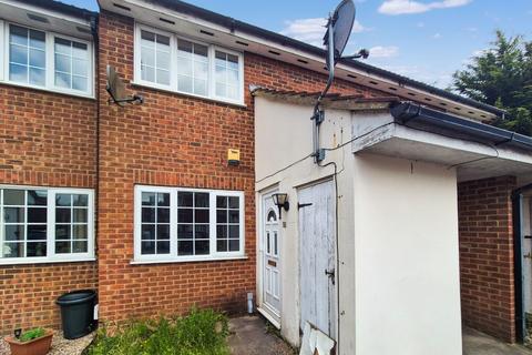 1 bedroom ground floor flat for sale, Malham Close, Luton, Bedfordshire, LU4 8PH