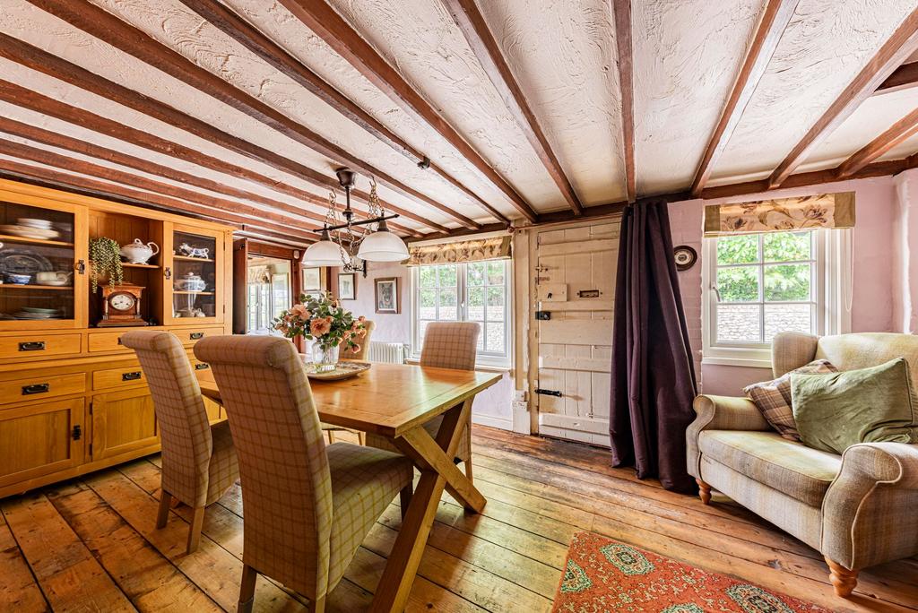 Dining Room (4)