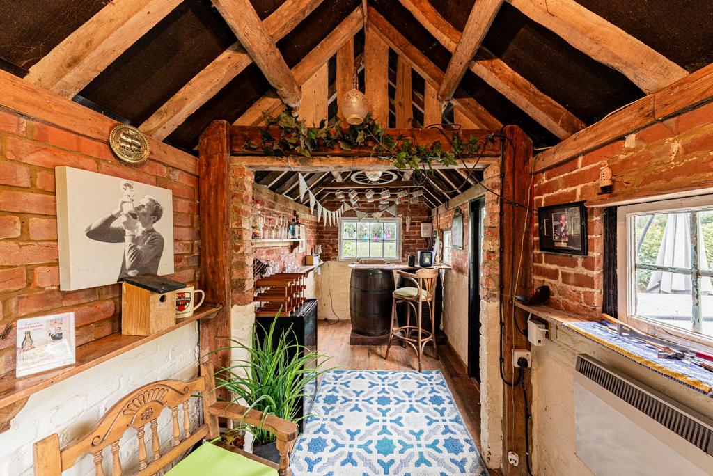 Outbuilding (2)