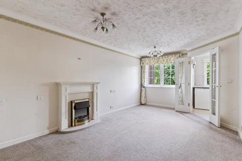 2 bedroom retirement property for sale, Saxon Court, Queen Street, Hitchin, SG4
