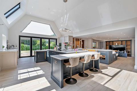 7 bedroom country house to rent, Lower Green, Broadway WR12