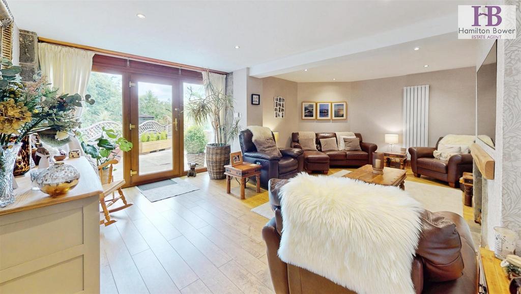 House in Calderdale, Pule Hill - View 3